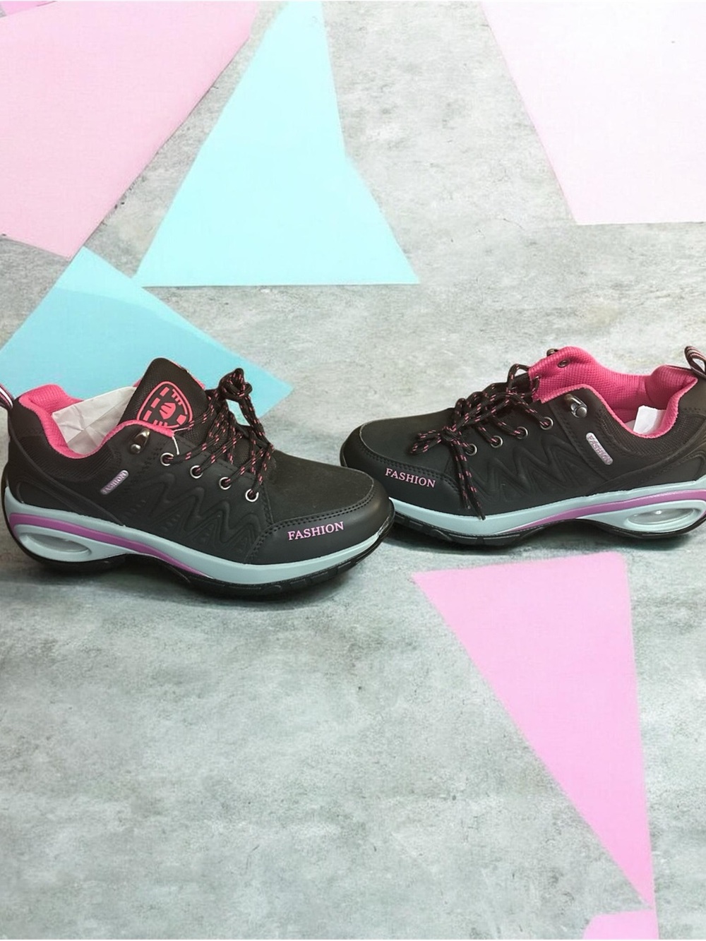 Black & hot pink Fashion hiking sneakers.. Outdoor Chunky Sole SZ 9 EU 40 NEW!!